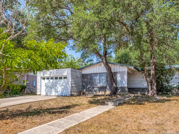 210 Stardust Dr, San Antonio, TX 78228