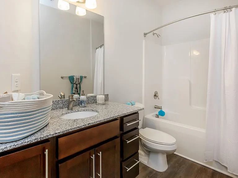 Riverstone Apartments at Long Shoals — Photo 26