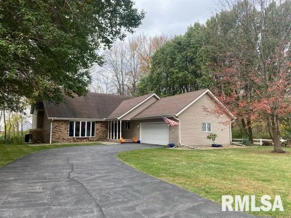 206 Lakeview Ct, Colona, IL 61241