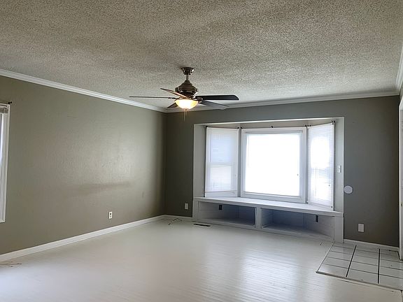 2nd image of 304 S West St