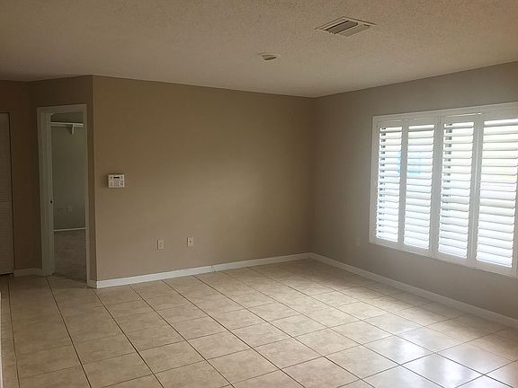 3rd image of 219 Hibiscus St