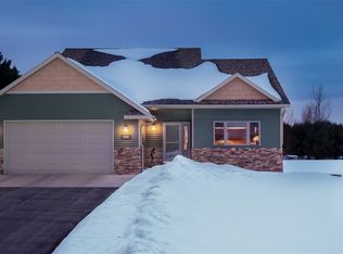 2214 Frosty Pine Ct, Stevens Point, WI 54482
