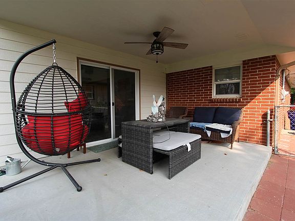 5th image of 857 Cypress St