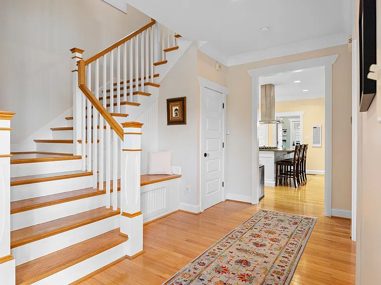 3227 Dodd Dr — Photo 2