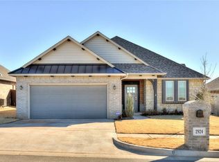 2924 NW 184th St, Edmond, OK 73012
