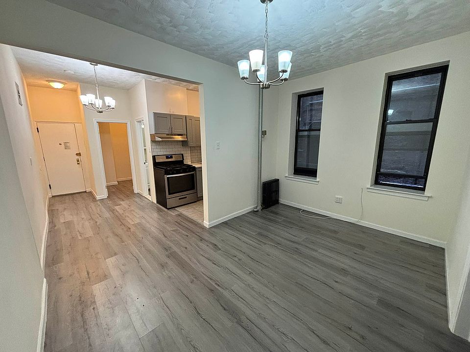 1st image of 35 Graham Ave APT 2B