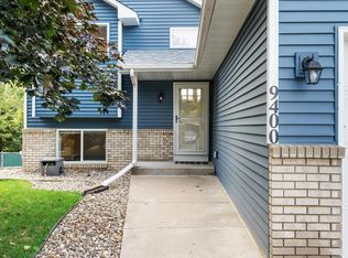 9400 Jareau Ave S, Cottage Grove, MN 55016