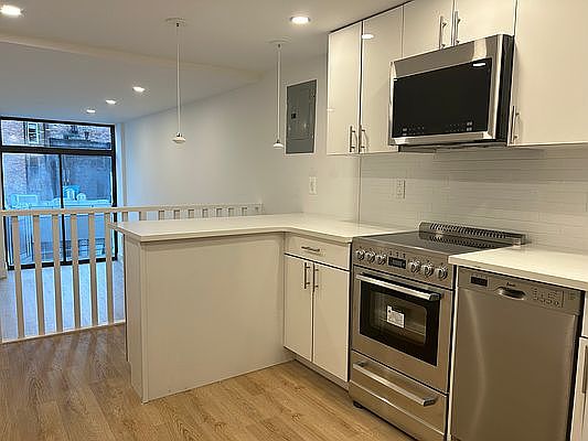 2nd image of 85 10th St #K