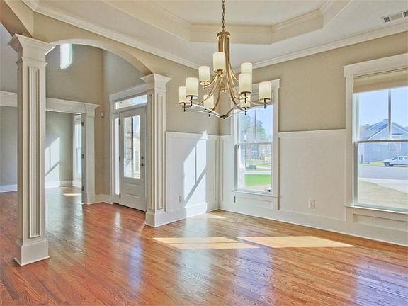 4th image of 1584 Sophia Ln SE