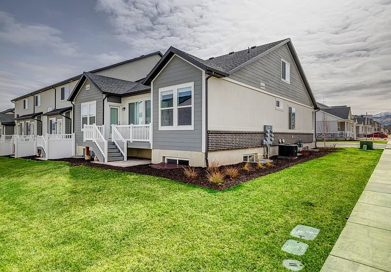 4642 W Hemsworth Ln #1 — Photo 4