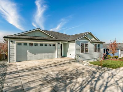 403 N Deanjou Ave, Eagle Pt, OR, 97524