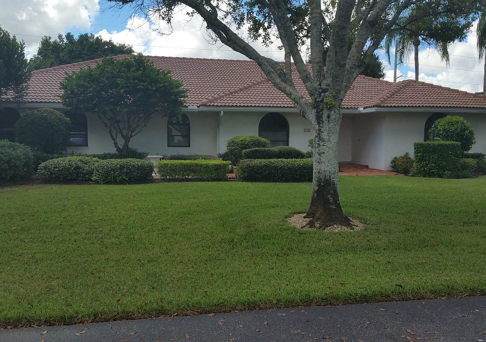 1st image of 4148 Gleneagles Dr