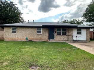 714 S 13th Ave, Fairview, OK 73737