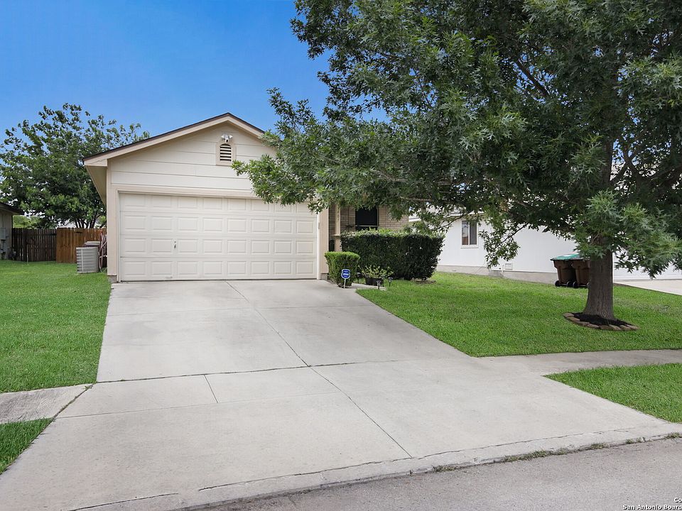 1st image of 8407 Pigeonberry Dr