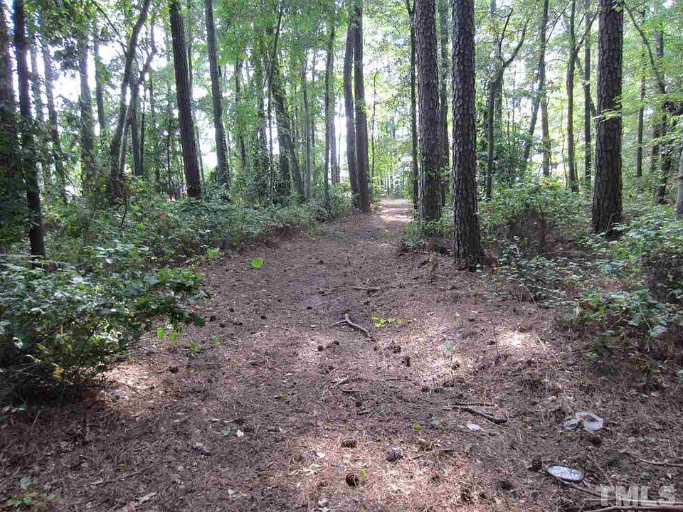2nd image of 2701 Ten Ten Rd