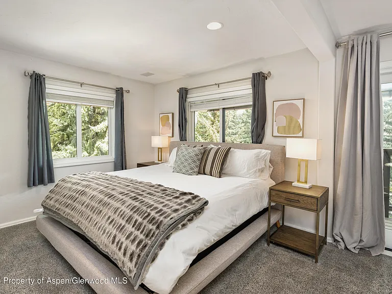 650 S Monarch St #2 — Photo 5