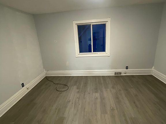 5th image of 1410 16th Ave #2