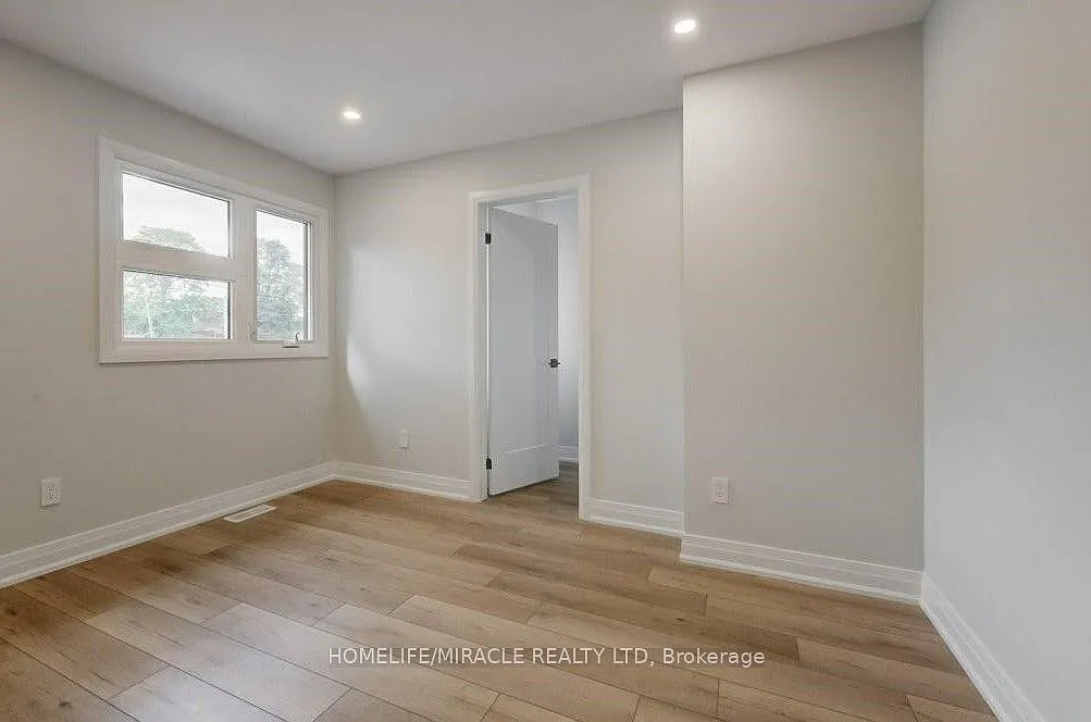 3 bed, $2,800 — Photo 2
