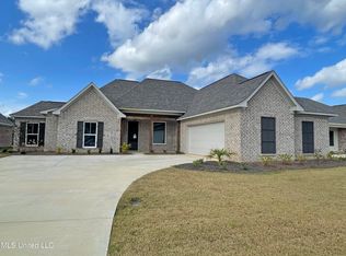 307 Tremont Dr, Florence, MS 39073
