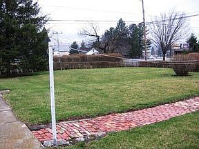 2nd image of 1629 Walton Ave
