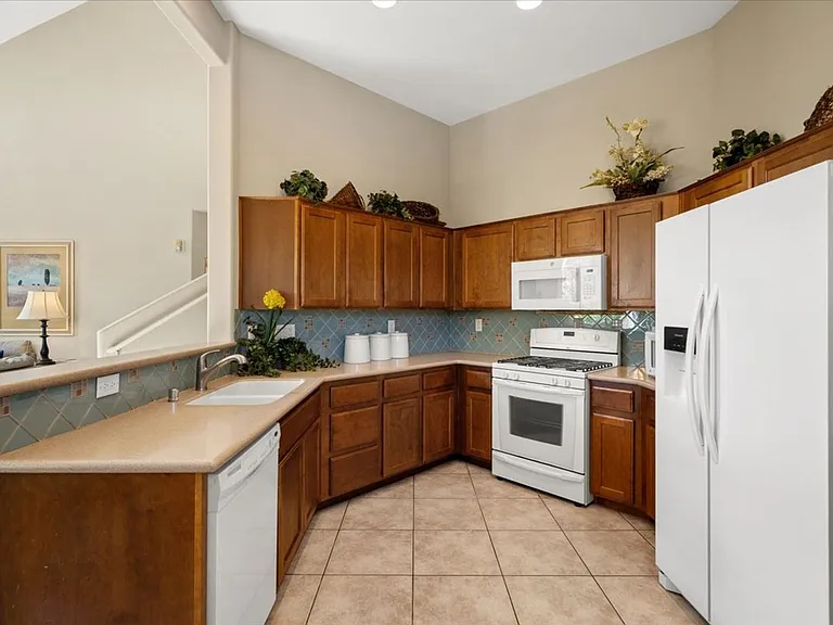 3975 N Hualapai Way #281 — Photo 10