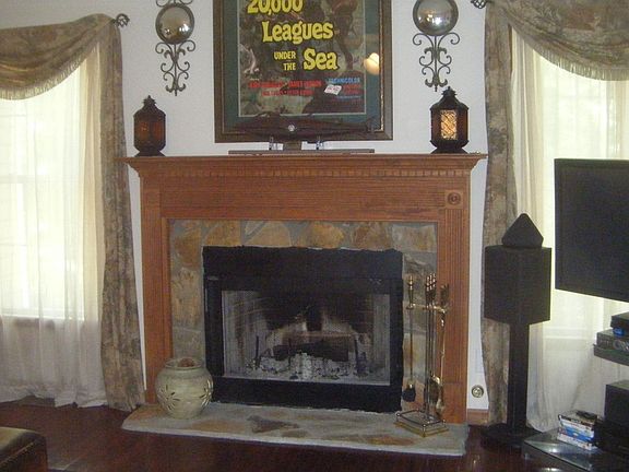 Beautiful fireplace & windows