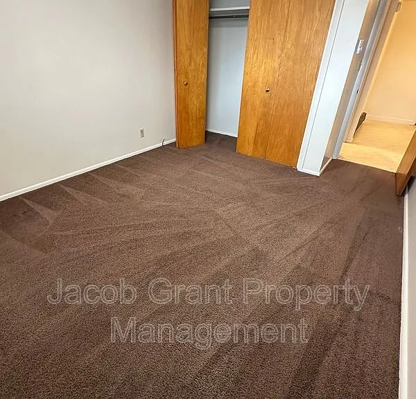 135 W Fremont Ave #1 — Photo 4