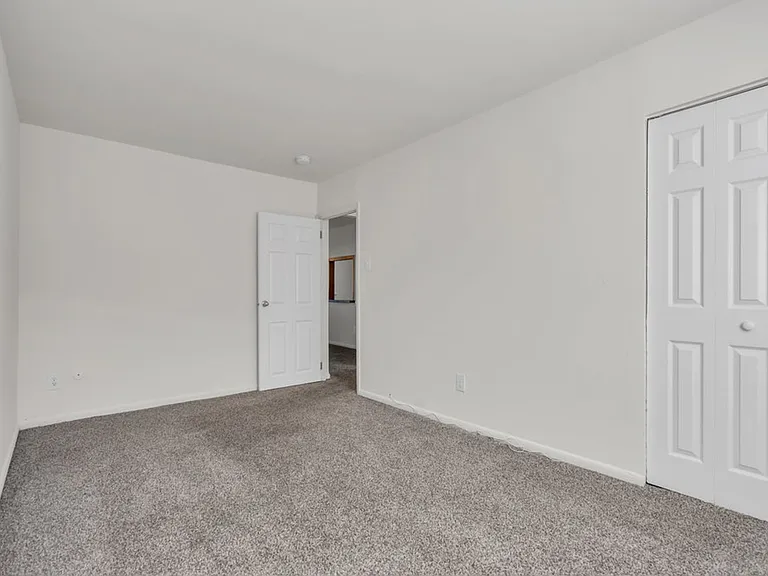 Laurelton Village Apartments — Photo 16