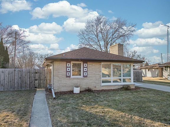 3rd image of 1934 Mars AVENUE