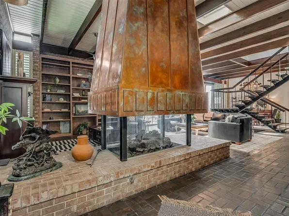 6316 Glenbrook Ct, Oklahoma City, OK 73118