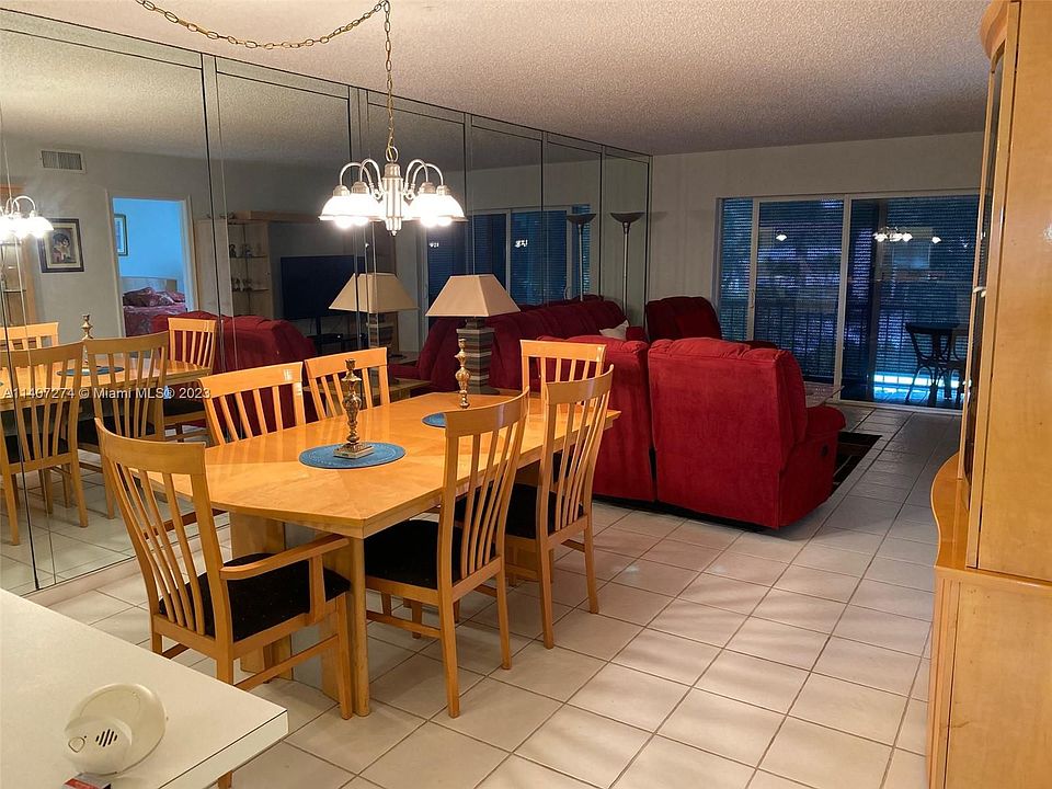 1st image of 300 S Hollybrook Dr APT 309