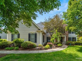 3N890 Emily Dickinson Ln, St Charles, IL 60175