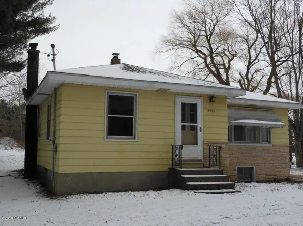 4558 Blackmer Rd, Ravenna, MI 49451
