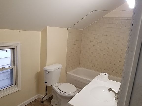 2nd floor bath