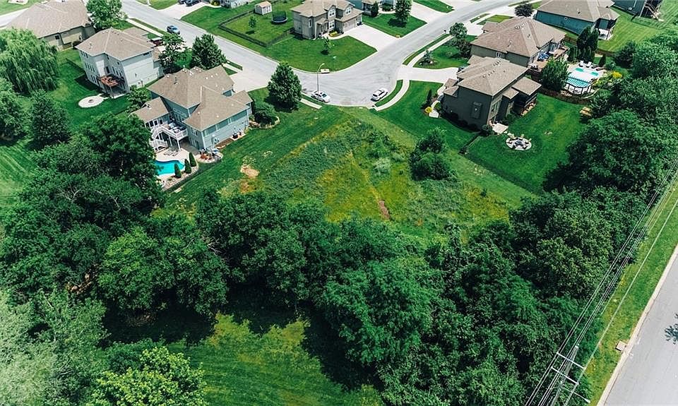 1st image of 4412 SE Farrier Dr
