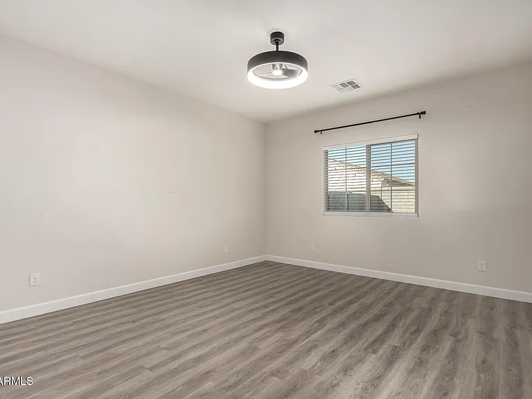 11204 W Mobile Ln — Photo 16