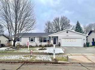 2808 Glenview Ave, Kaukauna, WI 54130