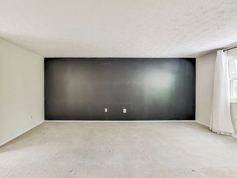 1337 Crockett Ln — Photo 17