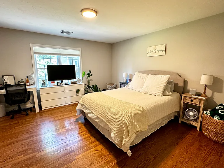 10 Shanley St #10 — Photo 12
