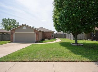 10234 E 97th St N, Owasso, OK 74055