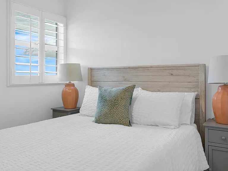 4831 Saxon Dr #205 — Photo 13