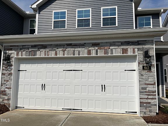 2nd image of 642 Andrade Dr