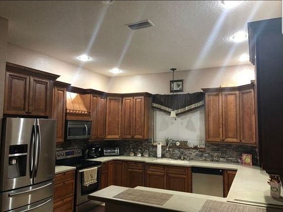 5th image of 312 Padrick Ave