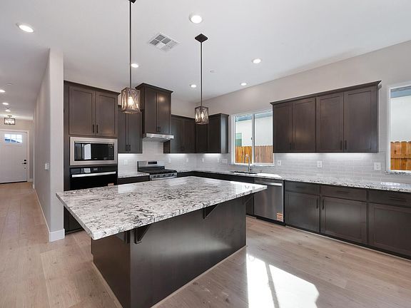 4th image of 1432 Wadsworth Cir