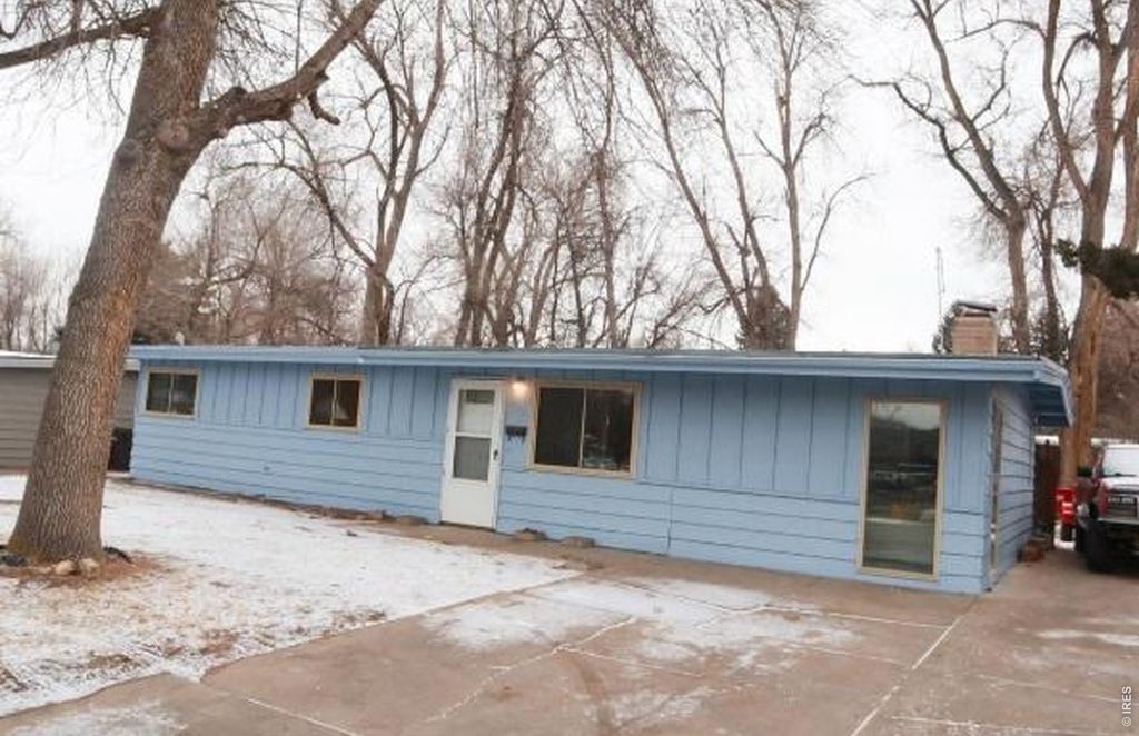 635 W Prospect Rd