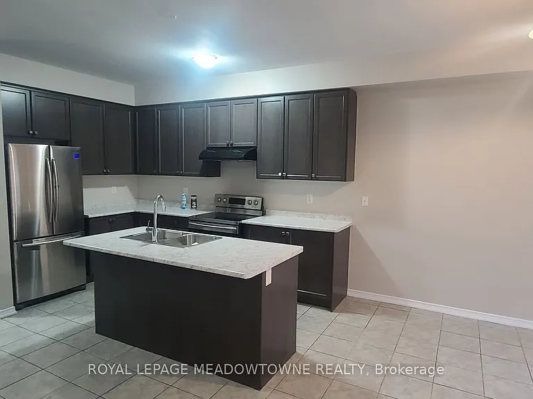 35 Sinden Rd — Photo 5