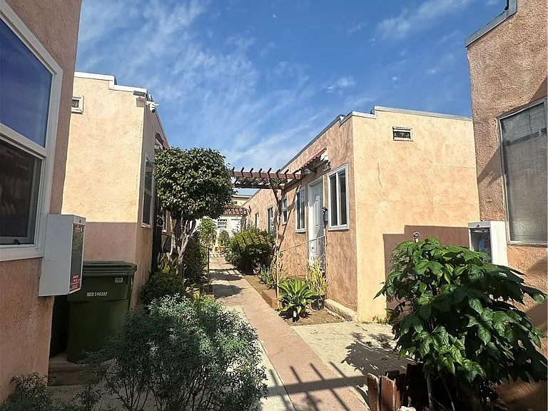 4243 Burns Ave — Photo 2