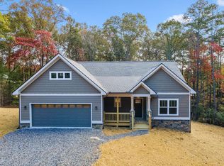 8 Hawks Nest Rd, Blairsville, GA 30512