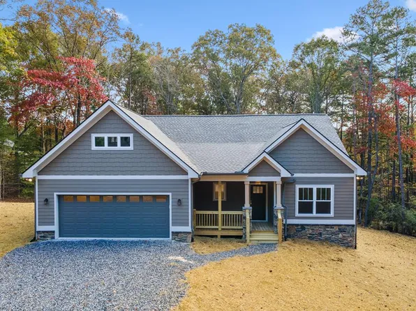 8 Hawks Nest Rd, Blairsville, GA 30512