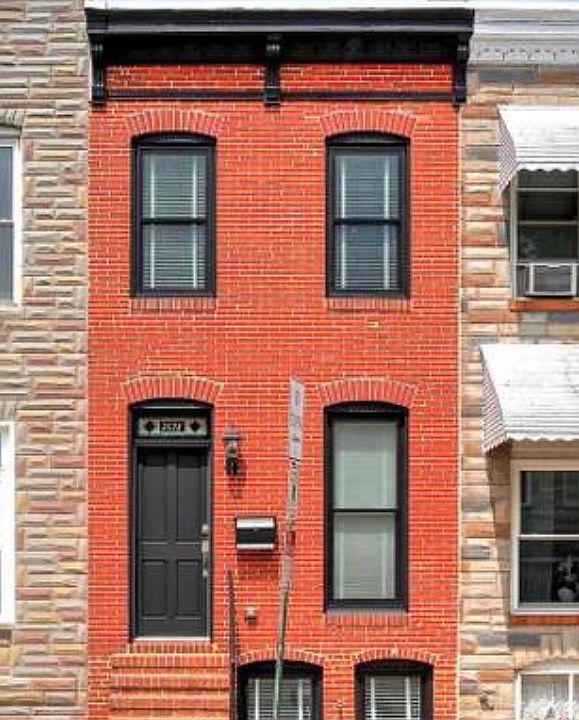 1st image of 2528 Fleet St